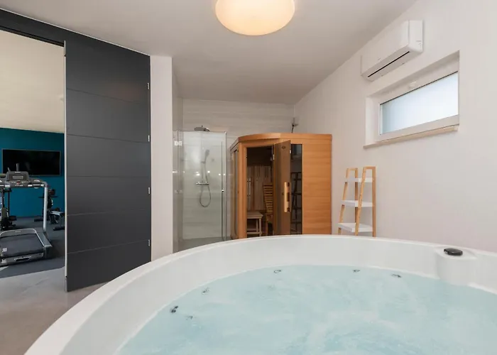 Awesome In With Sauna *