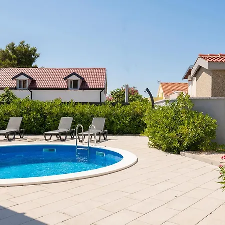 Stunning In With Outdoor Swimming Pool, Sauna And 2 Bedrooms Holiday home Vir