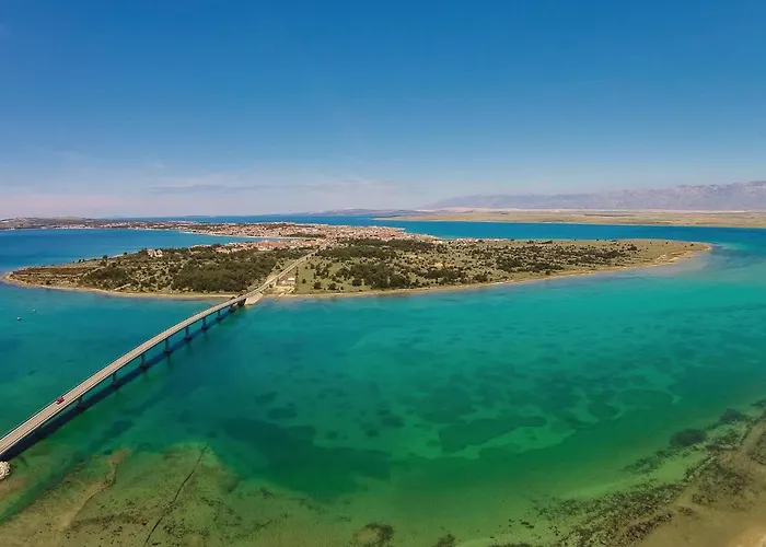 Awesome In With Sauna Дом отдыха Вир